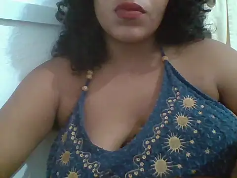 Snapshot of savanahottie chatting on 02.14.26 savanahottie online show from 02.14.26