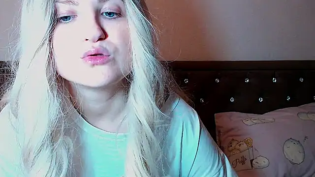 Sara4uu online show from 09.21.25
