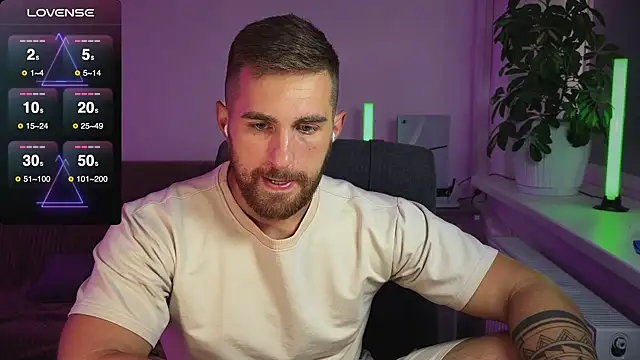 Snapshot of Sweeet__boy chatting on 09.09.25 Sweeet boy online show from 09.09.25