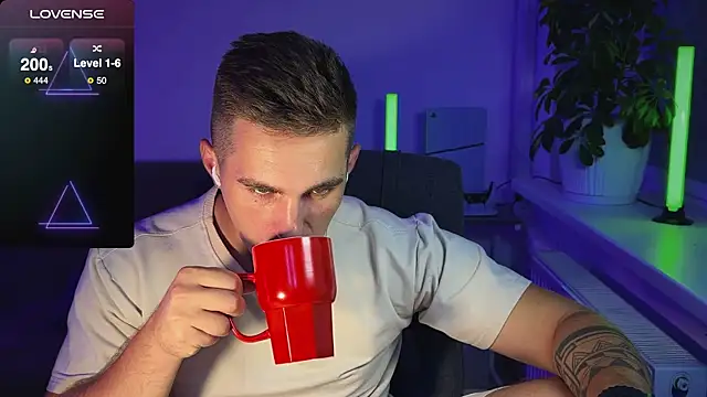 Snapshot of Sweeet__boy chatting on 09.11.25 Sweeet boy online show from 09.11.25