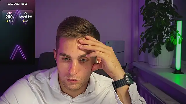 Snapshot of Sweeet__boy chatting on 09.18.25 Sweeet boy online show from 09.18.25