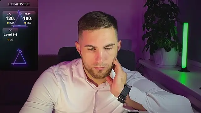 Snapshot of Sweeet__boy chatting on 10.22.25 Sweeet boy online show from 10.22.25