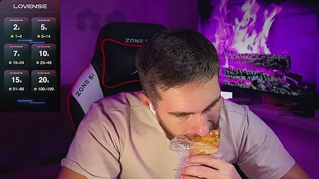 Snapshot of Sweeet__boy chatting on 11.26.25 Sweeet boy online show from 11.26.25