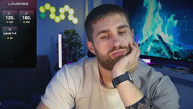 Snapshot of Sweeet__boy chatting on 12.04.25 Sweeet boy online show from 12.04.25