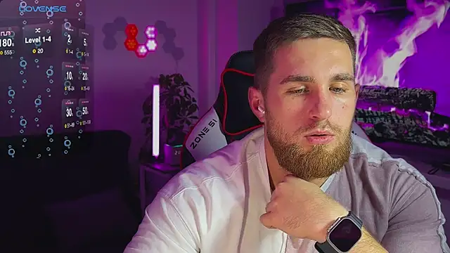 Snapshot of Sweeet__boy chatting on 12.16.25 Sweeet boy online show from 12.16.25