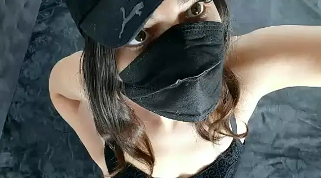 Snapshot of lili_70 chatting on 12.29.24 lili 70 online show from 12.29.24