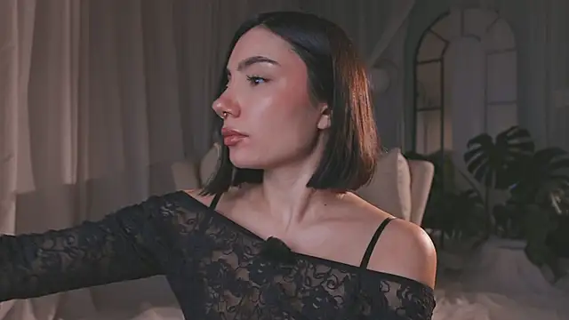 AmyArmstrong online show from 04.14.26