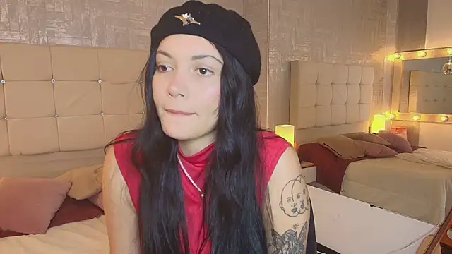 Snapshot of Baby_Venuss chatting on 03.13.25 Baby Venuss online show from 03.13.25