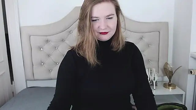 LaraDream online show from 01.17.25