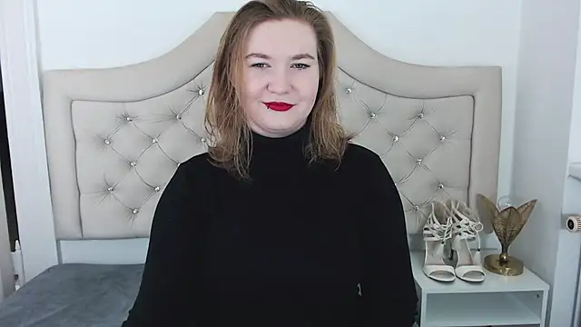 LaraDream online show from 01.27.25