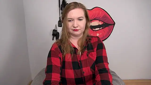 LaraDream online show from 11.04.25